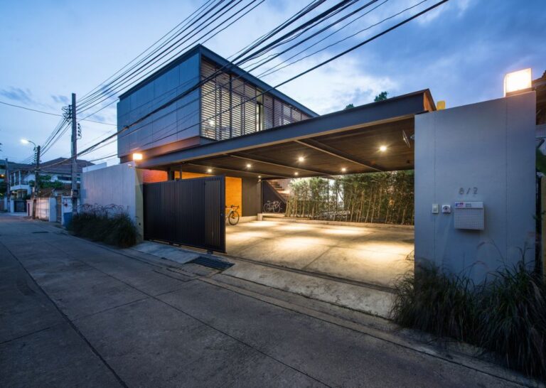 U38 House in Thailand focus on simplicity design & efficiency by OfficeAT