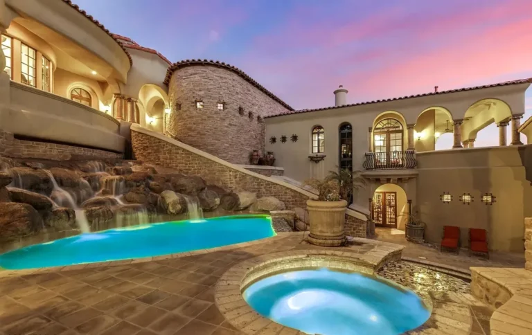 Castle of Ancala: A Grand Hillside Estate with Unparalleled Luxury in Scottsdale Seeks for $5,750,000