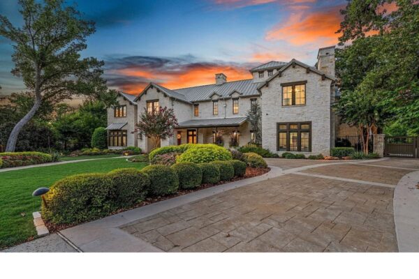 Serenely Opulent: Enthralling Home in Westlake TX Offer Stunning