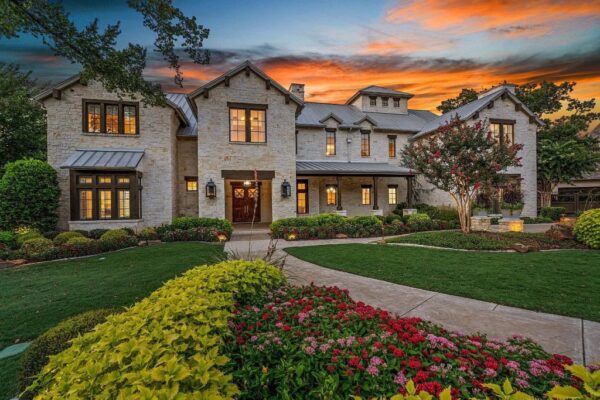 Serenely Opulent: Enthralling Home in Westlake TX Offer Stunning
