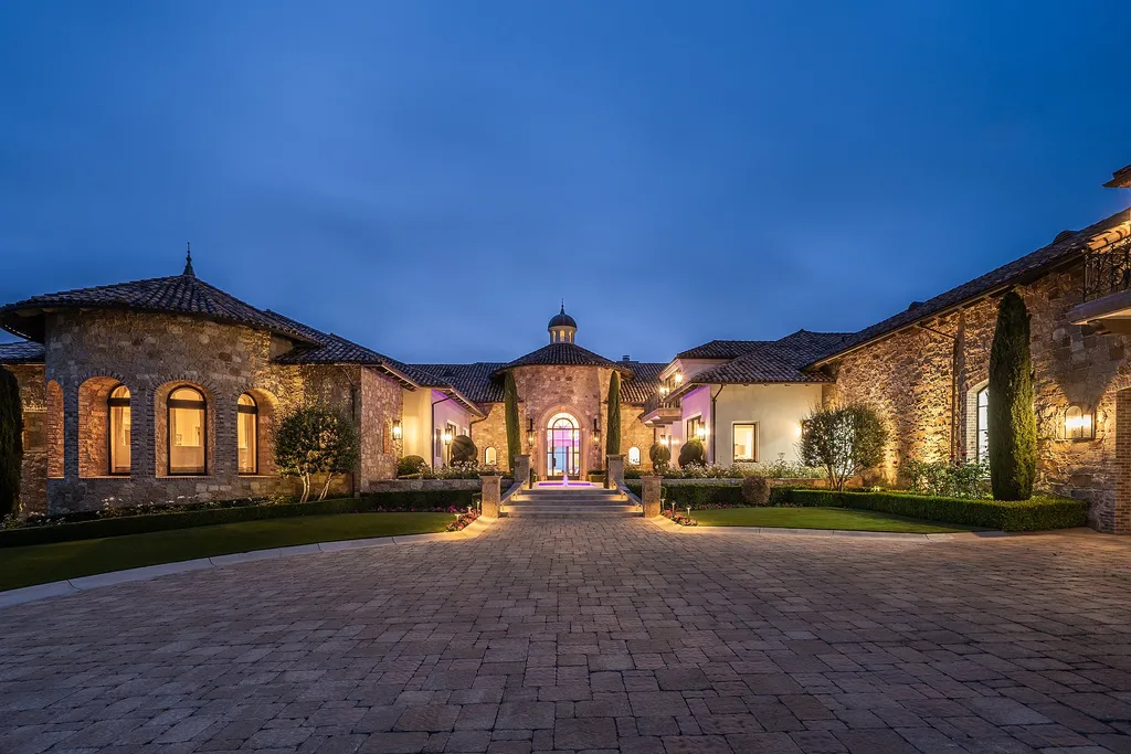 2700 White Stallion Road Home in Thousand Oaks, California. Discover the absolute crown jewel of Hidden Valley in the prestigious White Stallion Ranch gated community. This completely rebuilt Napa farmhouse sits on 22 private landscaped acres, offering breathtaking 360-degree views of city lights, mountains, and the ocean. 