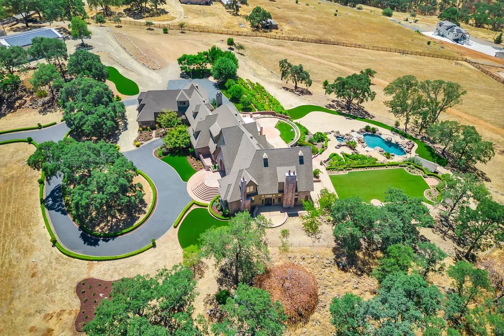 Breathtaking 10-Acre Hilltop Estate with Stunning Views and Resort-Like ...