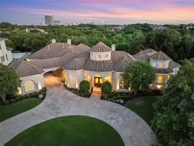 Embrace Luxury Living: Discover an Opulent 5-Bedroom Home in Frisco, TX with Tranquility and Functionality