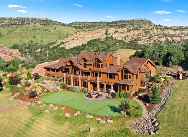Iconic Red Rock Retreat: A Masterpiece of Nature-Inspired Luxury Living in Colorado for Sale at $6,250,000