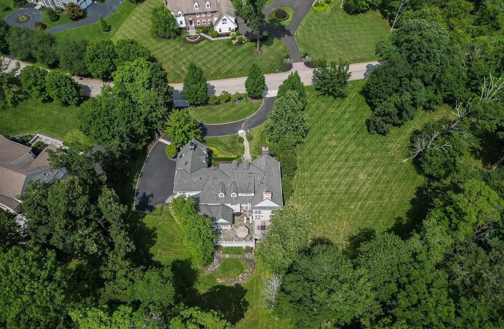 Captivating $2.65 Million Lower Gwynedd, Pennsylvania Residence: A Perfect Example of Elegance in Exquisite Landscaped Surrounding