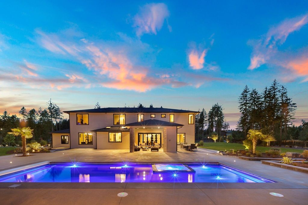 Home in Auburn, Washington Offered at $3.199 Million: A Seamless Blend of Contemporary Design and Ultimate Elegance
