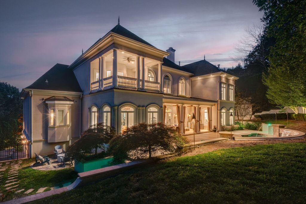 Impeccably Renovated Residence with World-Class Finishes Seeks $5.2 Million in Nashville, Tennessee