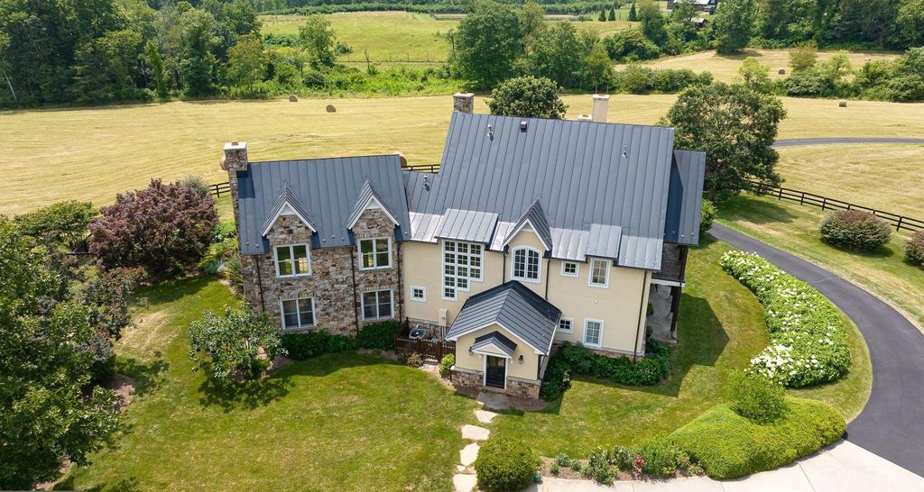 Luxury, Nature, and Comfort Unite: Stillpoint Farm's $3M Listing, Embrace Piedmont Living, Washington, Virginia