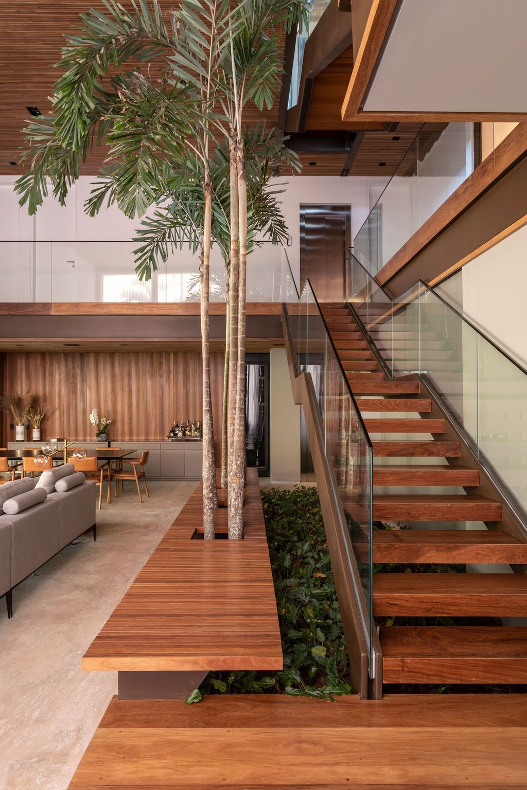 RZ Residence, an Elegant Project by Padovani Arquitetos Associados