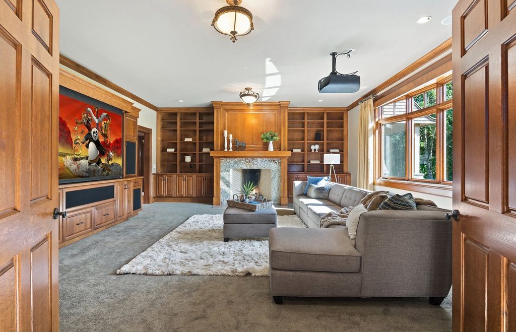 Secluded Elegance: $4.98 Million Portland, Oregon Estate Epitomizes Incomparable Retreat-Style Living