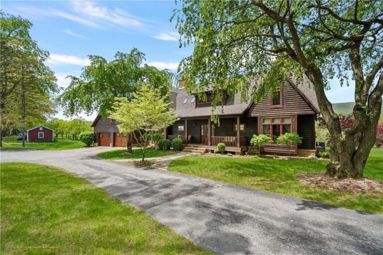 Tranquil 32-Acre Retreat: Captivating Cedar-Clad Residence in Ligonier ...