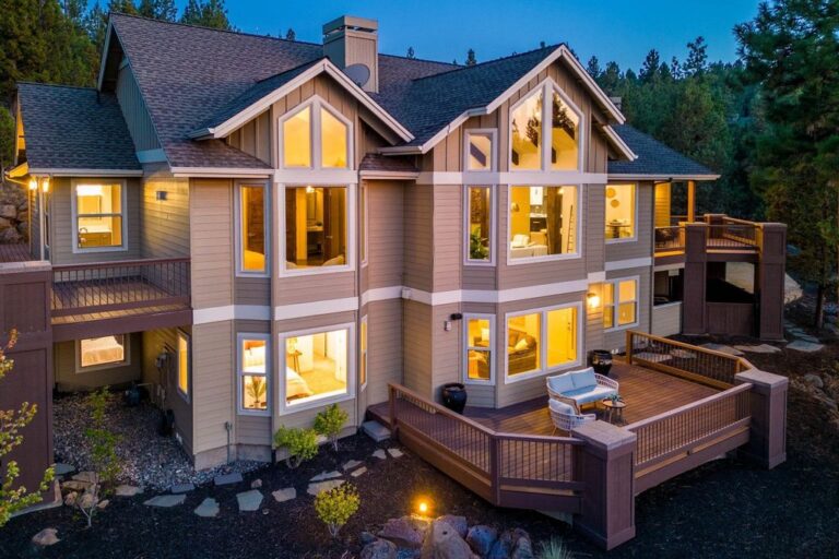 Unveiling Bend Oregon S Exquisite 2 25 Million Home A Modern   Unveiling Bend Oregons Exquisite 2.25 Million Home A Modern Masterpiece Of Contemporary Living 3 768x512 