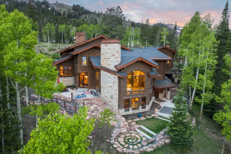 Ultimate Mountain Retreat in Park City: Ski-in Ski-out Luxury with Unrivaled Views for $10,500,000