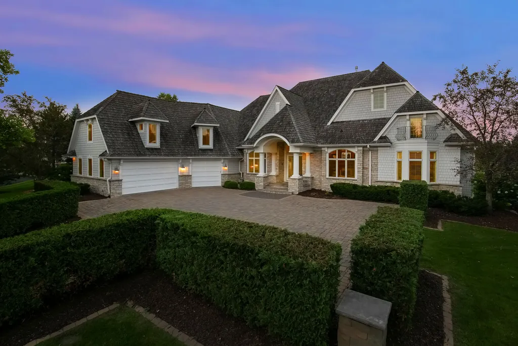 18355 Nicklaus Way Home in Eden Prairie, Minnesota. Prepare to be mesmerized by the sheer beauty and sophistication of this truly exceptional residence, considered one of the finest properties in Bearpath. Nestled on one of three original founder lots, this home was destined to become the crown jewel of this prestigious community.