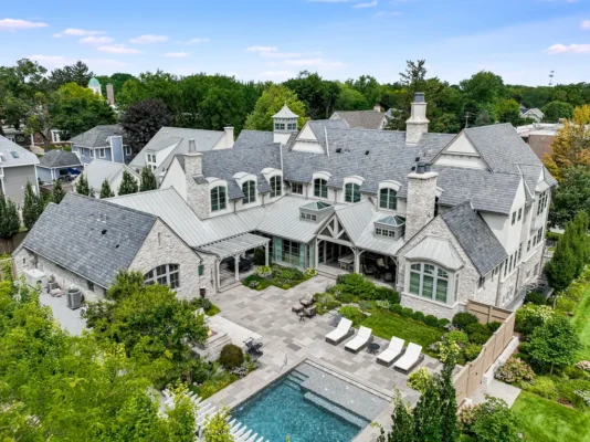 Laurel Estate: A Midwest Masterpiece of Luxury Living in Naperville, Illinois for $4,300,000