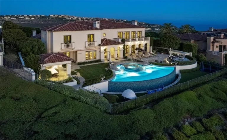 Sublime Pelican Crest Estate with Panoramic Ocean Views Asks $27,500,000 in Newport Coast, California