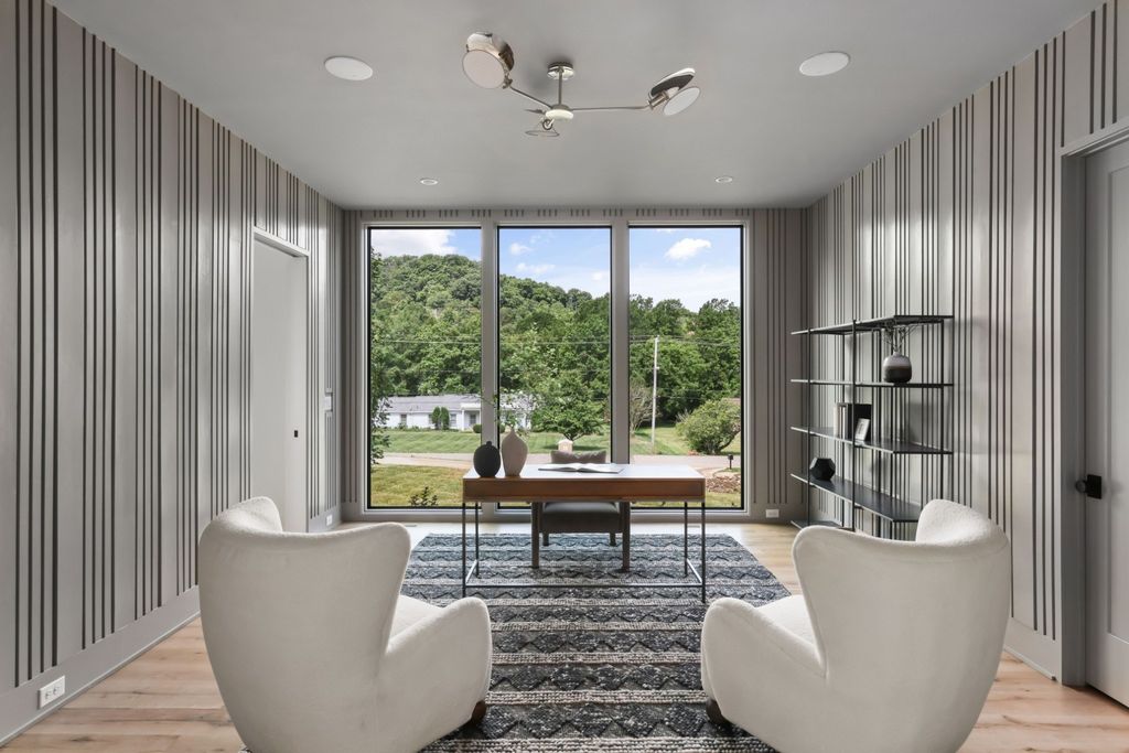 A Contemporary Masterpiece Flooded with Natural Light Hits Nashville Real Estate Market at $4.995 Million