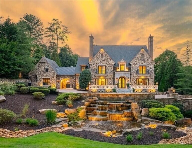 Atlanta, Georgia’s Luxurious English Manor Estate: Classic Architecture at $5,695 Million