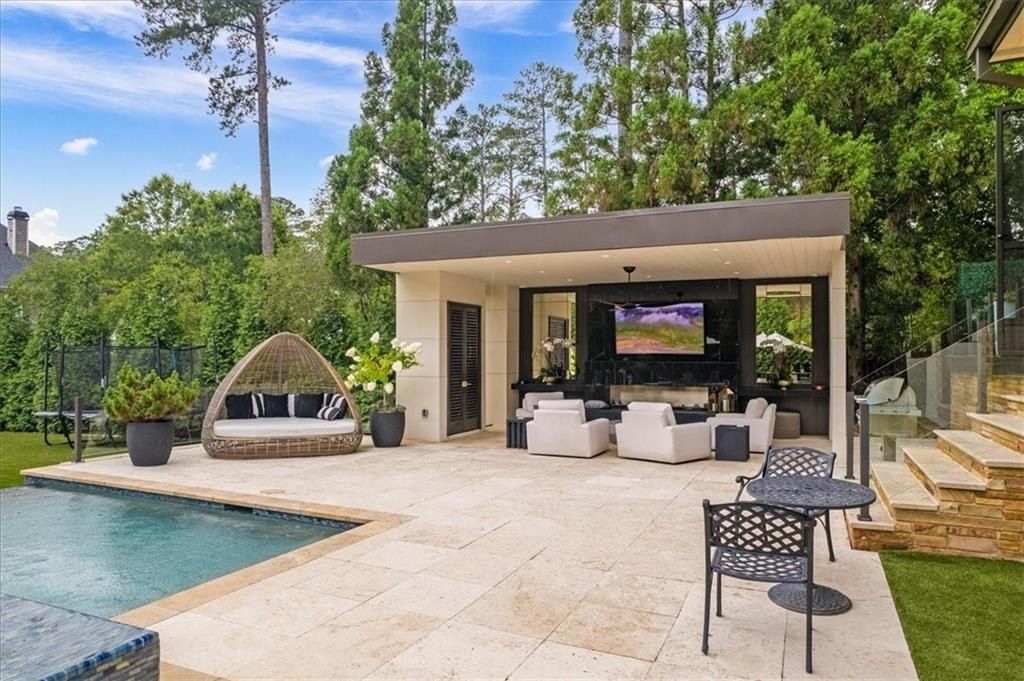 Atlanta Oasis: $3.99 Million Stunning Ultra-Contemporary Home with Lush Landscaping