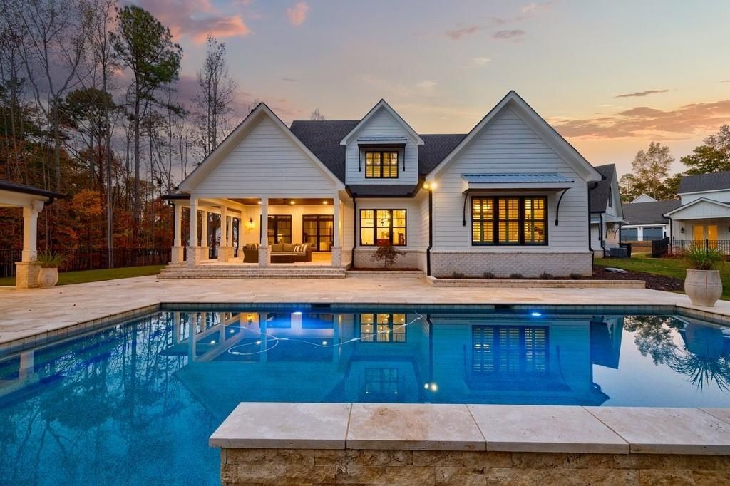 Canton, Georgia: $2.795 Million Modern Farmhouse Crafted by Andrew Hunt