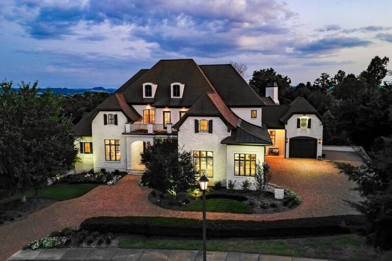 Captivating Knoxville, Tennessee Estate Offering Breathtaking Mountain Views at 3.8 Million