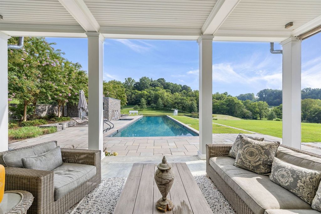 Countryside Paradise: $12.5 Million Trophy Farm in Franklin, Tennessee Offers Breathtaking Views of Rolling Hills and Pastures