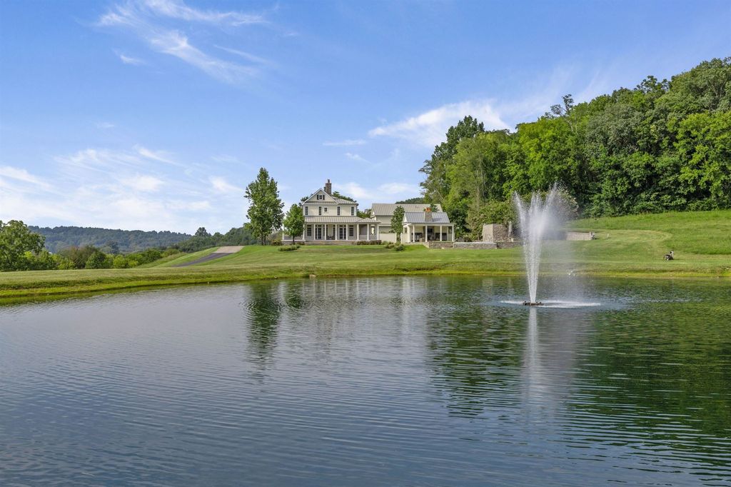Countryside Paradise: $12.5 Million Trophy Farm in Franklin, Tennessee Offers Breathtaking Views of Rolling Hills and Pastures