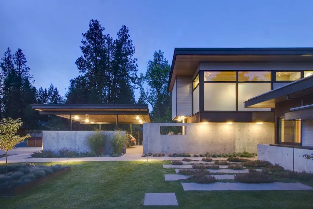 Creekside House Designed by Prentiss + Balance + Wickline Architects