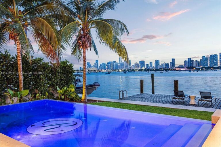 View of Enjoy Sunset Bliss and Miami Skyline Views in Luxurious Miami Beach ...