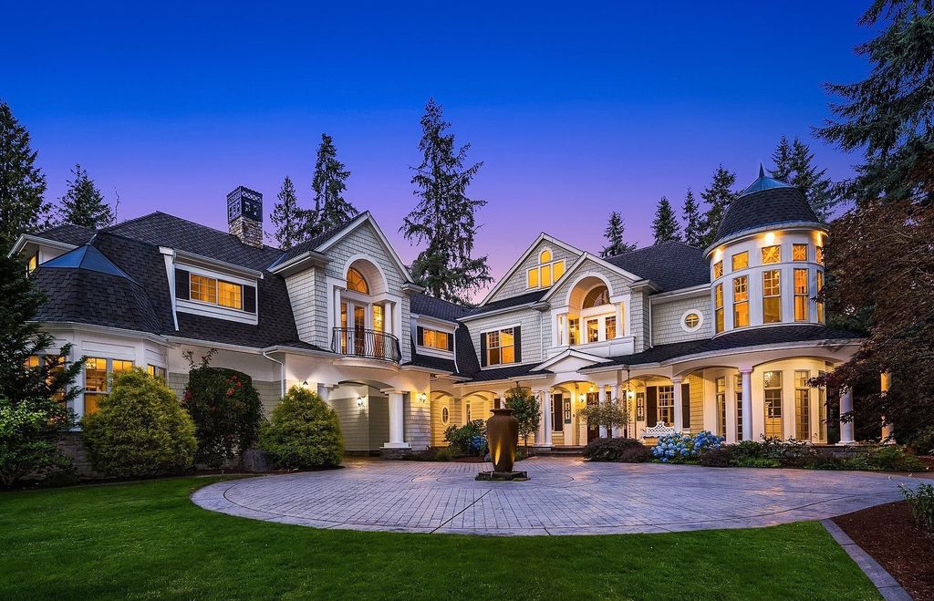 Exceptional Estate in Bellevue, Washington: Unmatched Luxury at $7,884,999