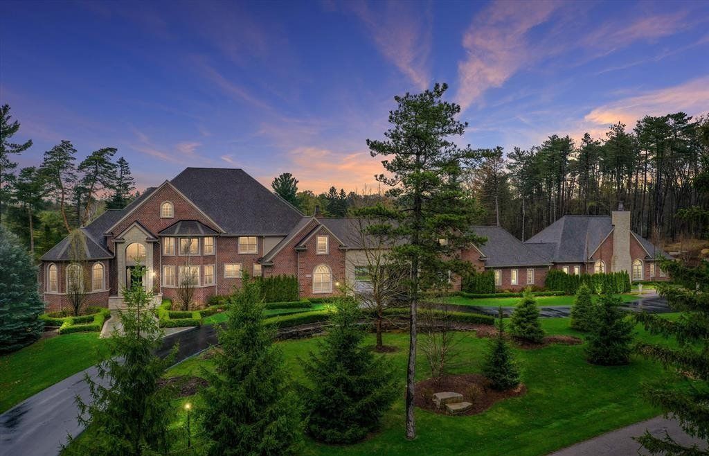 Exceptional Michigan Estate: A Masterpiece of Spacious Design and Functionality, Listed at $3.295 Million