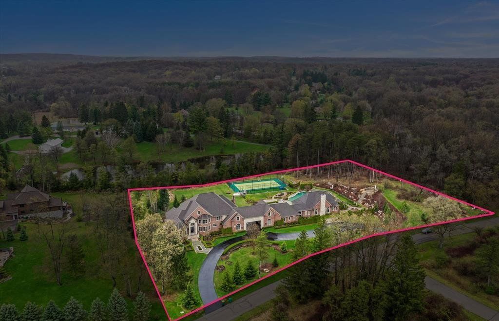 Exceptional Michigan Estate: A Masterpiece of Spacious Design and Functionality, Listed at $3.295 Million