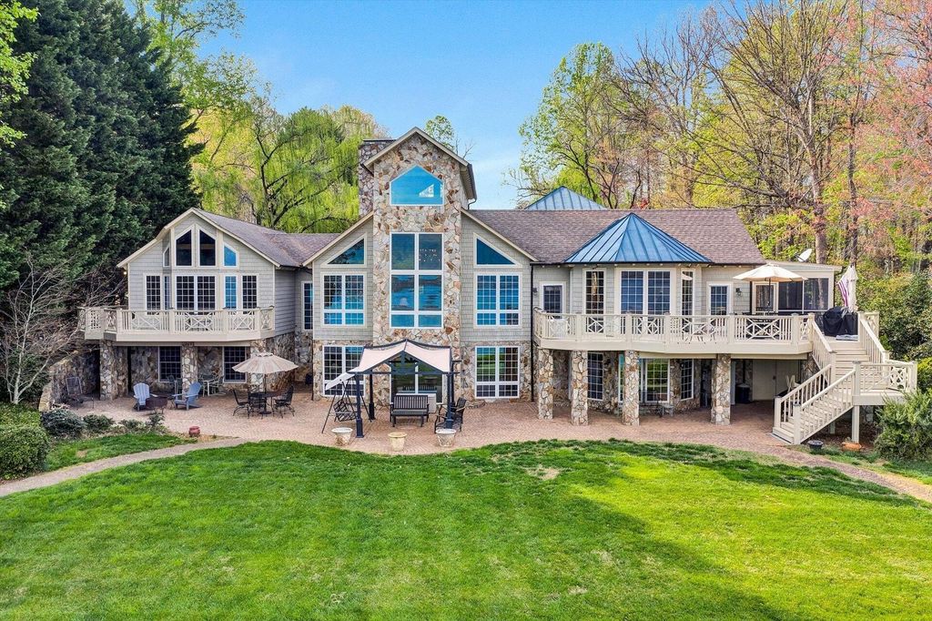 Exceptional Penhook, Virginia Residence: A Lakefront Haven of Architectural Elegance, Priced at $3.3 Million