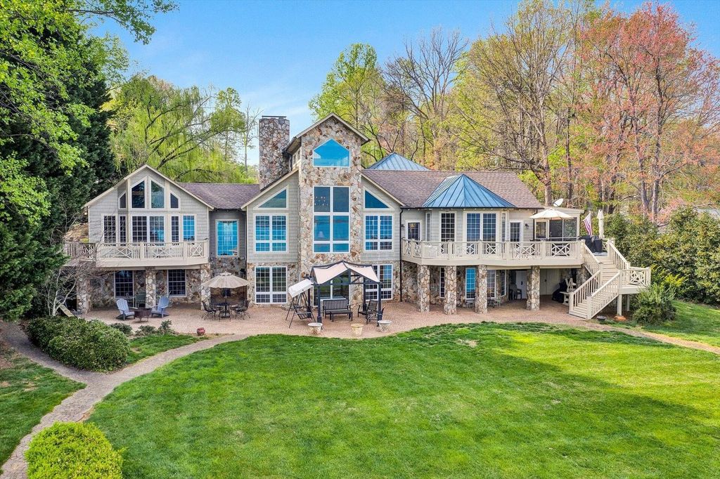 Exceptional Penhook, Virginia Residence: A Lakefront Haven of Architectural Elegance, Priced at $3.3 Million