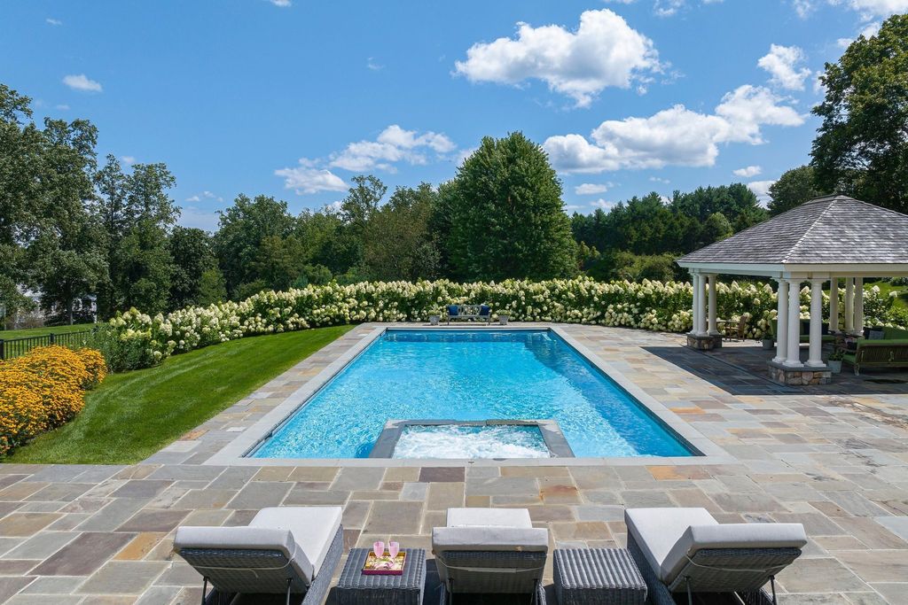 Gardiner & Larson's Artistry Shines in $7.295 Million Magnificent Estate in New Canaan, Connecticut