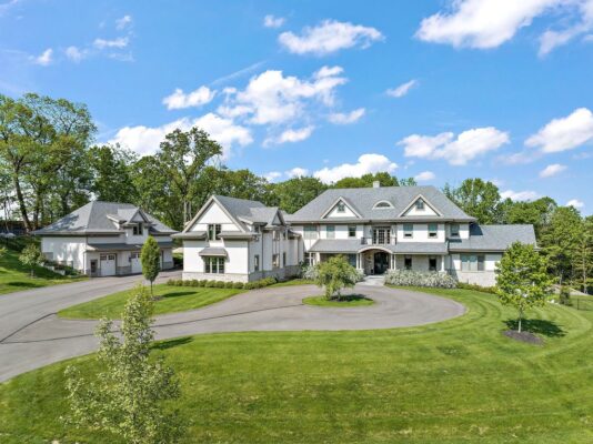 Gibsonia, Pennsylvania Gem: $2.95 Million Home with Spectacular Resort-Style Backyard and Mesmerizing Views