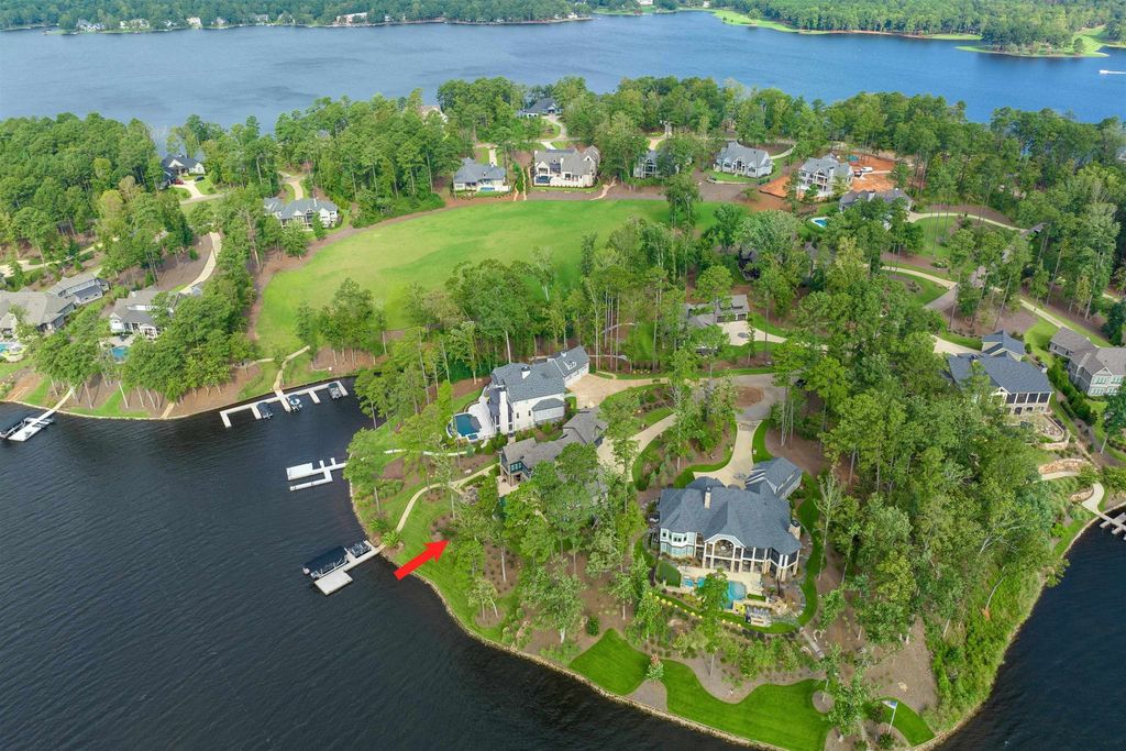 Greensboro, Georgia: A $5.5 Million Lakeside Retreat of Unrivaled Beauty