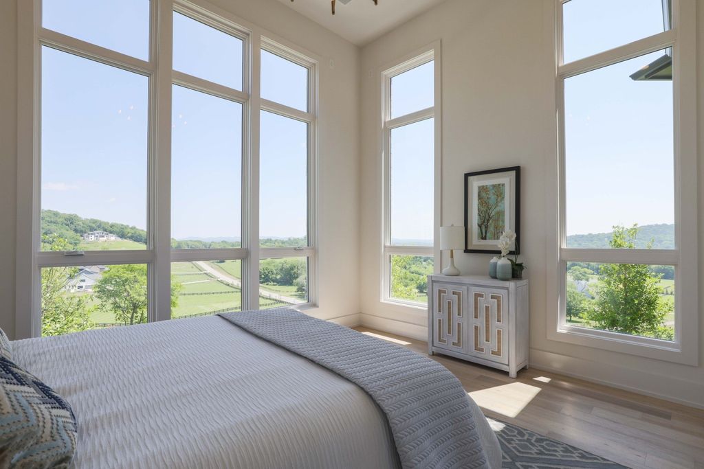 Incredible Franklin, Tennessee Residence: A Masterpiece by Hidden Valley Homes with Mesmerizing Views Offered at $4,249,900