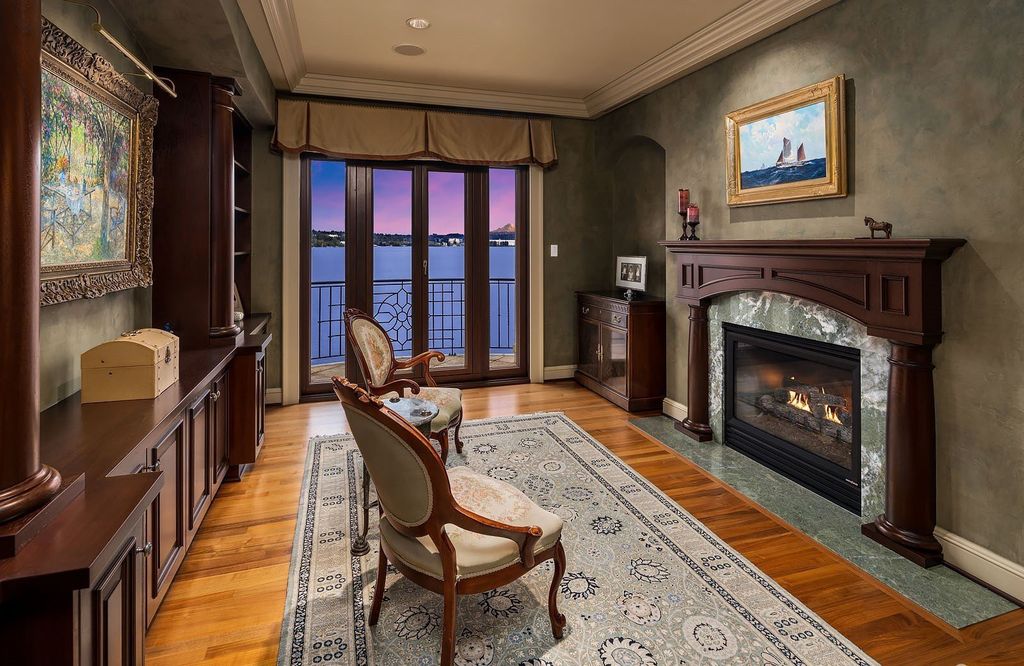 Italian Inspired Lakeside Luxury: Mercer Island, Washington Estate for $14.9 Million