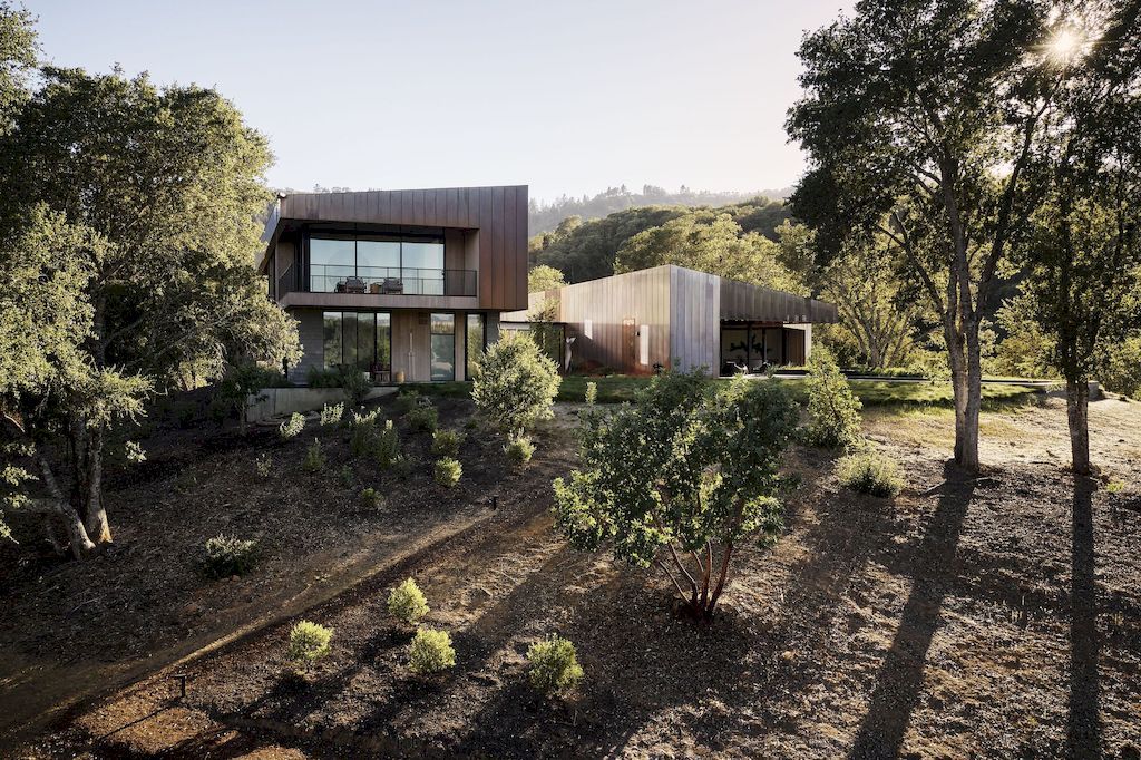 Madrone Ridge, Environmentally Conscious Home by Field Architecture