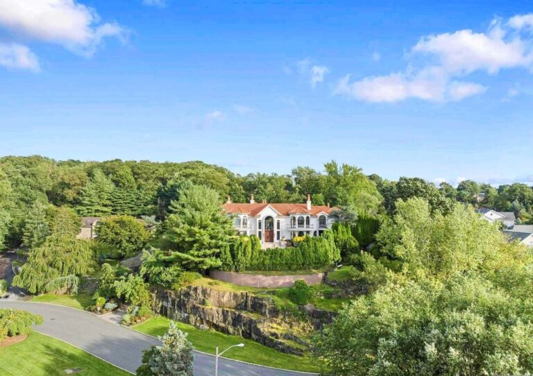 Palatial Mansion with Unobstructed Mountain Views in Cresskill, New