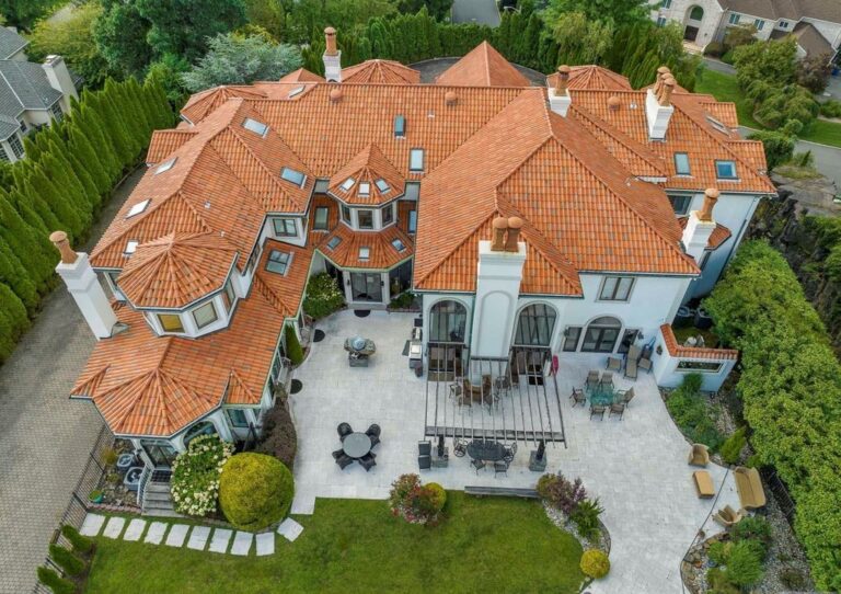 Palatial Mansion with Unobstructed Mountain Views in Cresskill, New Jersey Asks for $6.25 Million