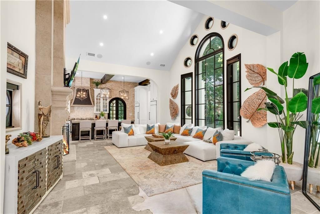 Sandy Springs, Georgia Oasis: A $4.997 Million Gated Home for Your Relaxing Lifestyle