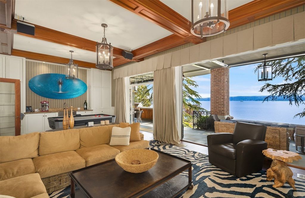 Seattle's Great Estate: A $26.5 Million Lakeside Retreat with Cascades Views