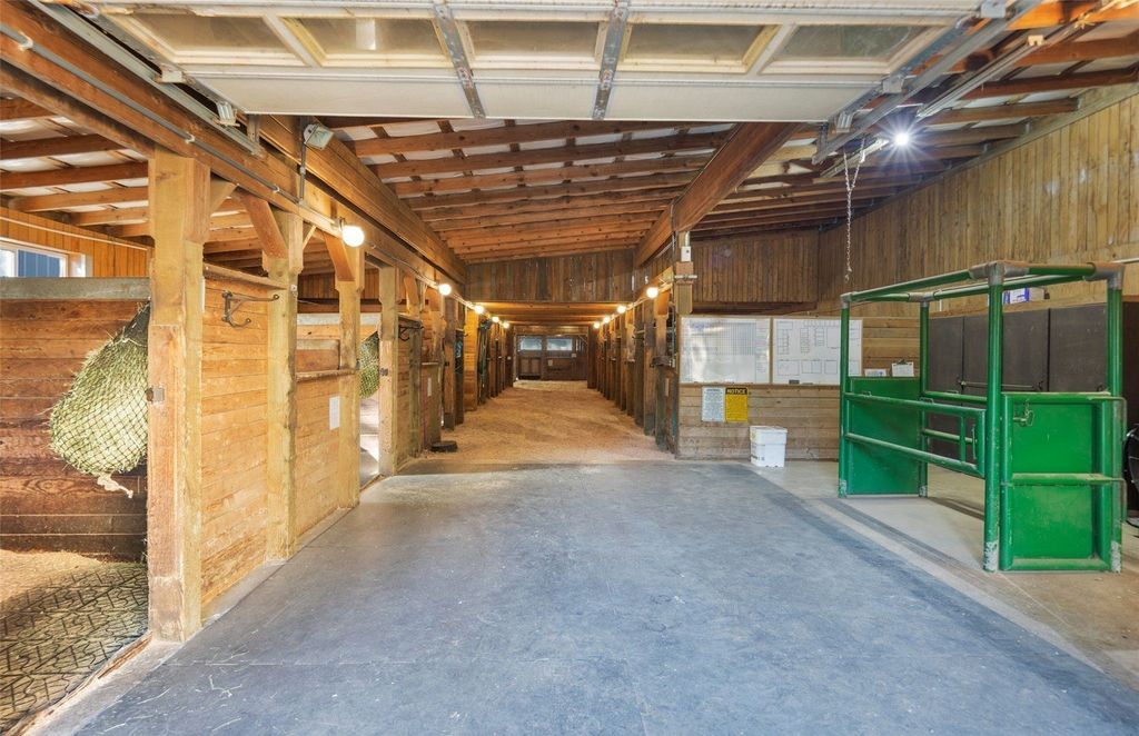 Silver Creek's $2.9 Million Gem: Where Luxury Living Meets Equestrian Excellence and Outdoor Entertainment