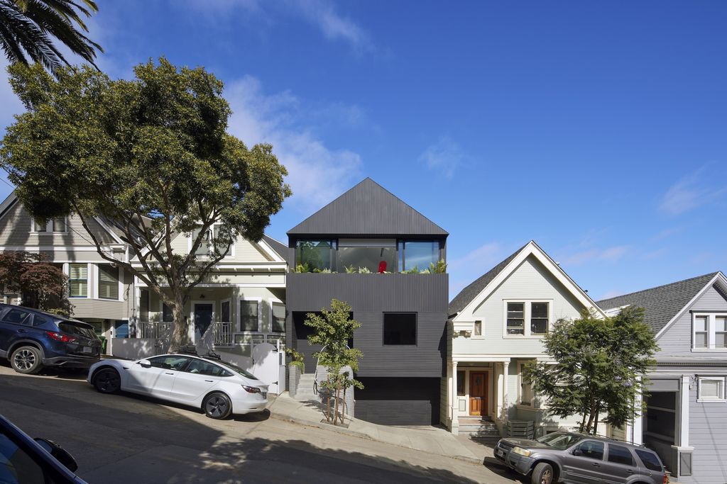 Silver Lining House, Creative Inspiration by Mork Ulnes Architects