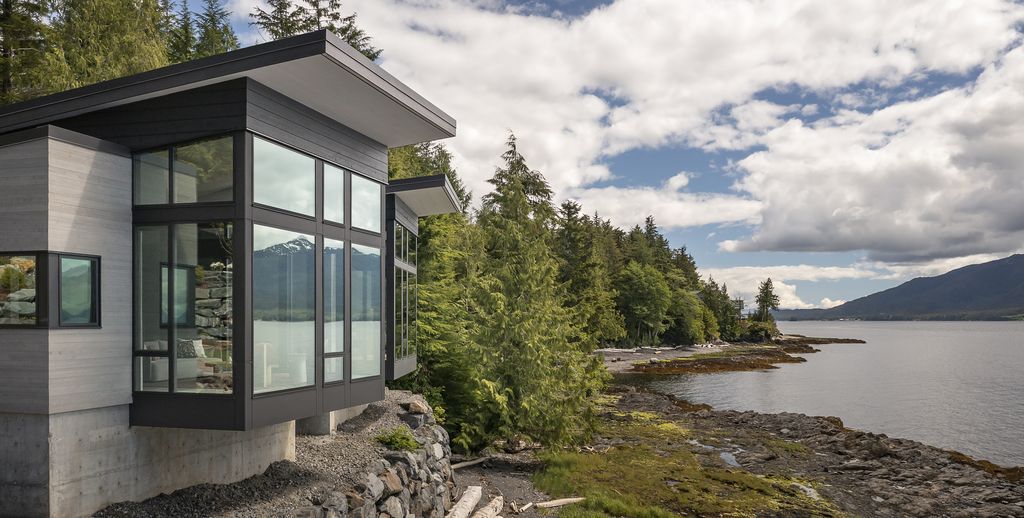 Tongass Ledge House by Prentiss + Balance + Wickline Architects