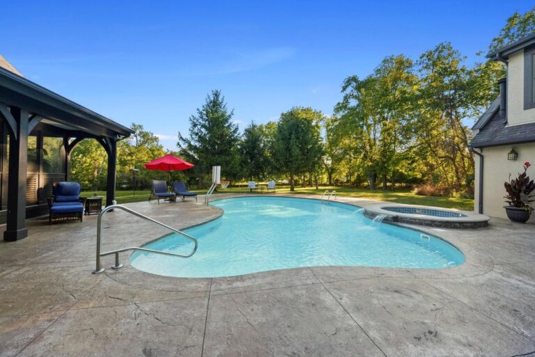 Tranquil and Private Spectacular Property in Granville, Ohio, Priced at