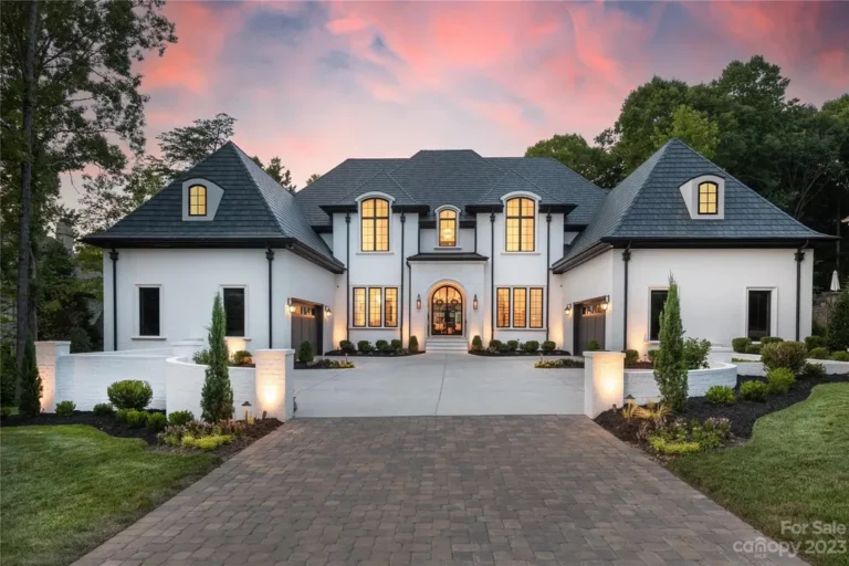 Luxury Living in Exclusive Community: Resort-Style Estate in North Carolina for $4,246,830