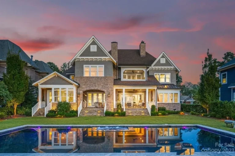 Luxury Lakefront Living: A Custom-Built Masterpiece on Lake Norman for Sale at $7,200,000